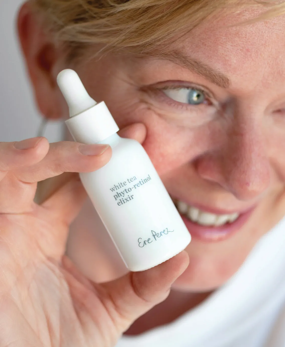 white tea phyto-retinol elixir